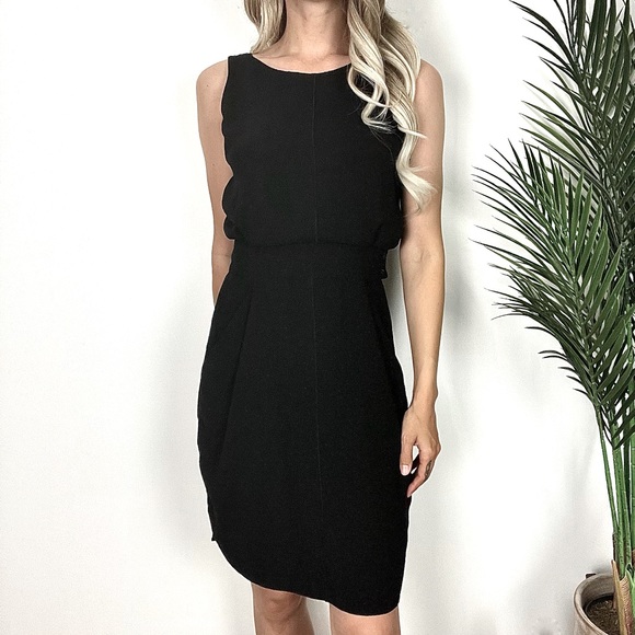 ✨HP✨ Wilfred (Aritzia) Leila Dress. Black, 2, EUC! Pockets, open back. Stunning! - Picture 2 of 12
